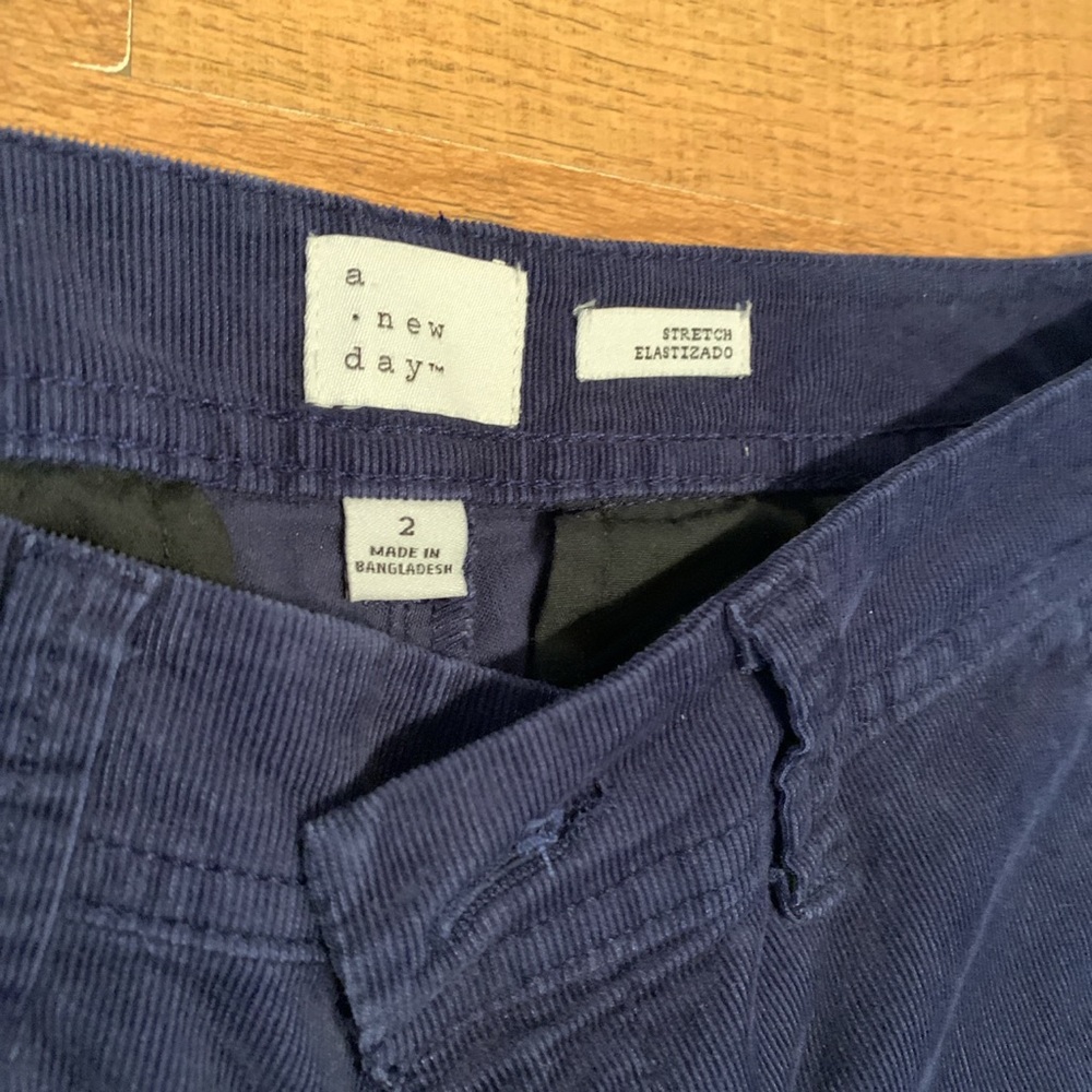 Jeans - Picture 3 of 3